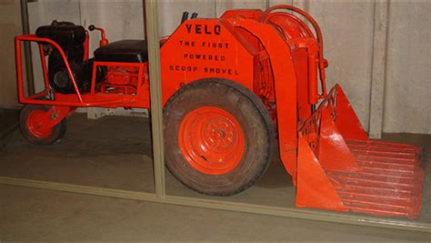 who invented the skid steer|first bobcat skid steer.